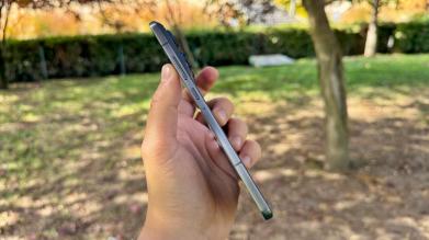 Motorola edge 70: Seria edge nu mai este despre ecranul curbat, înseamnă acum și smartphone-uri foarte subțiri, de 6mm