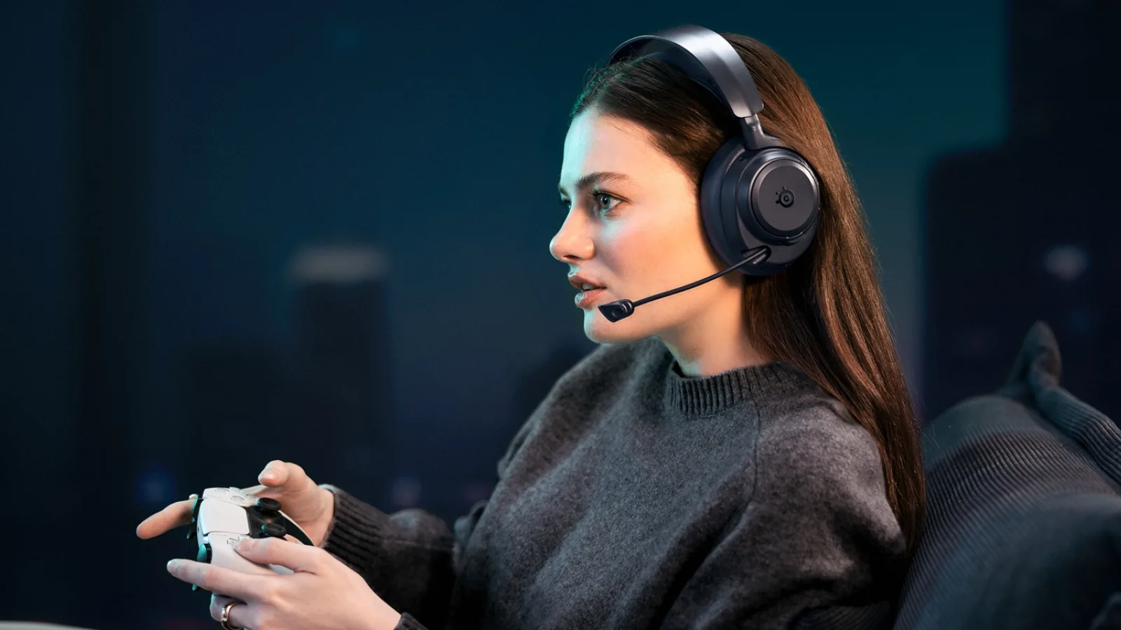 SteelSeries Arctis Nova Pro Omni vine cu Hi-Res wireless la 96kHz/24-bit și conectare simultană la 5 dispozitive; Cum funcționează mixarea audio prin OmniPlay pe PC, console și mobile