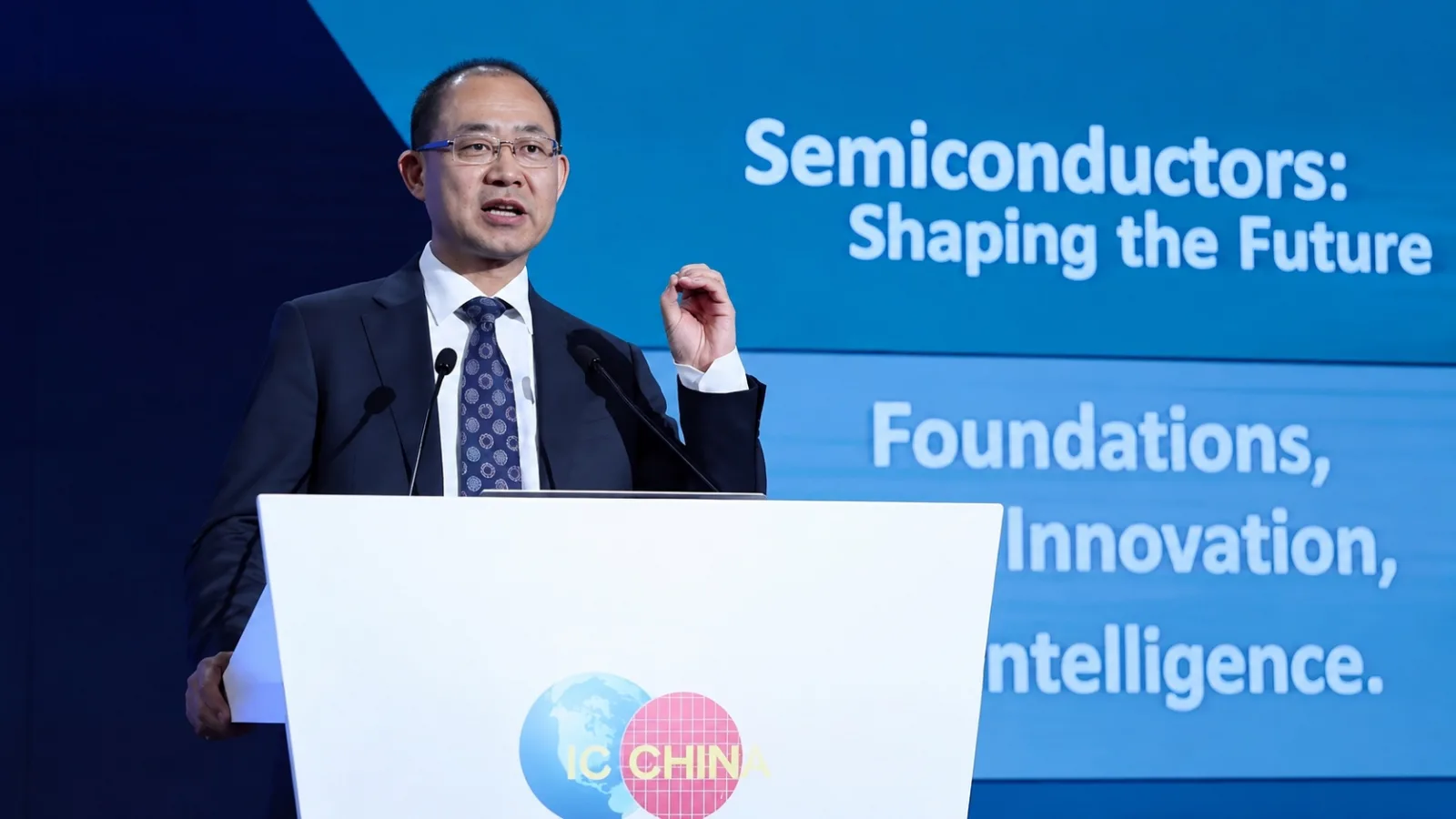 Explozia pieței AI schimbă industria semiconductorilor; SMIC câștigă tot mai multe comenzi externe