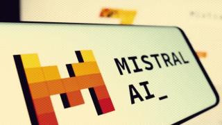 Apple ar dori să cumpere Mistral, cel mai valoros startup european de AI; ar fi cea mai mare achiziție din istoria companiei