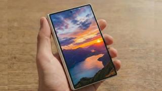 Galaxy Wide Fold intră pe radarul internațional; Pregătește Samsung replica pentru iPhone Fold?