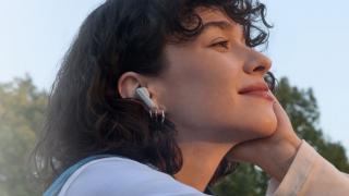 OnePlus prezintă căștile wireless Nord Buds 4 Pro, cu ANC, LHDC 5.0 și drivere de 12mm, autonomie mare