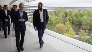 Apple la 50 de ani; compania este acuzată că a pierdut un avantaj major în cursa AI