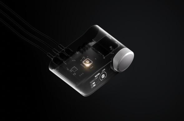 Arctis Nova Pro Omni - Fotografii oficiale: arctis_nova_pro_omni_white_context_gamehub_processor.jpg