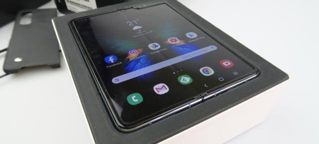 Samsung Galaxy Fold: Conectivitate impresionantă mai ales la WiFi