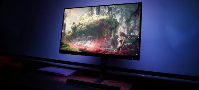 Review Monitor Philips Momentum 278M1R: imersiune totală în God of War, cu un panou 4K de calitate, Ambiglow