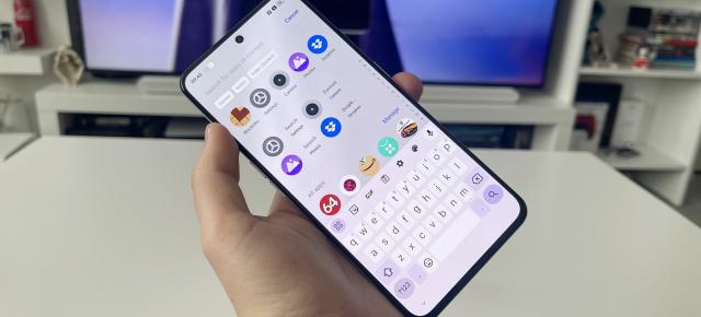 realme GT3: OS, UI, aplicaţii cu un realme UI 4.0 Aquamorphic