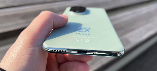 Huawei nova 13 Pro: Acustica surprinzătoare, material de top 3