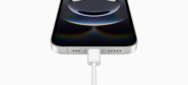 De ce nu are iPhone 16e MagSafe? Apple susține că publicul țintă „nu l-ar folosi”