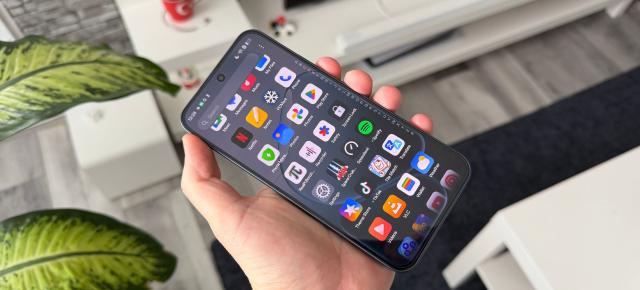 OPPO A6 Pro 5G: Software, UI, aplicaţii cu un ColorOS 15 cu neaşteptat de mult AI