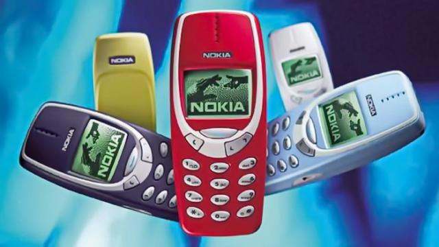 <b>Nokia 3310 (2017) primeşte o nouă scăpare, va fi un feature phone şi nu un model cu Android</b>Atunci când s-a aflat în această lună ca Nokia îl va readuce la viaţă pe iconicul Nokia 3310 într-o variantă nouă, Internetul a explodat cu comentarii pline de încântare şi hype-ul a fost uriaş. Azi aflăm şi detalii despre terminal şi ne mai domolim..