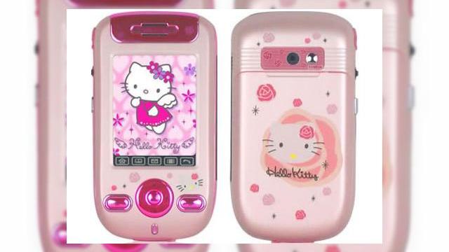 <b>Roz, Hello Kitty soseste cu difuzoare...</b>Telefoanele si in general obiectele Hello Kitty se adreseaza unei nise a pietei, dar in mod bizar aceasta nisa include un numar urias de persoane interesate. Iata totusi un handset diferit de cel la care v-ati fi asteptat: Acest Hello Kitty soseste cu o...