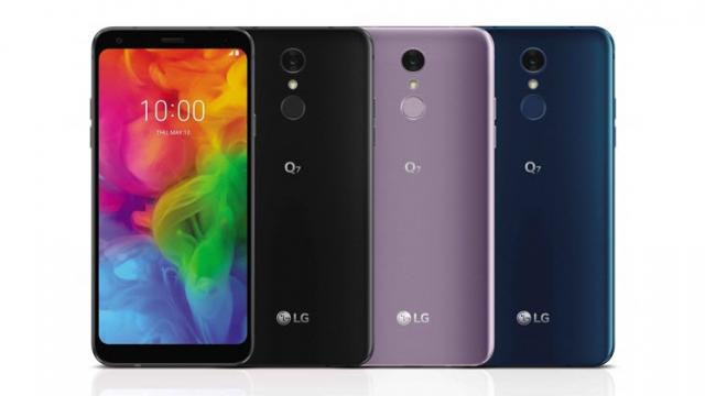 <b>LG pregătește primul său terminal Android One: O variantă derivată de LG Q7 programată pentru debut în SUA</b>Descoperim astăzi prin intermediul celor de la XDA-Developers faptul că LG pregătește lansarea primului său smartphone Android One, o variantă derivată de LG Q7 ce va debuta inițial pe piața din SUA prin intermediul operatorului T-Mobile