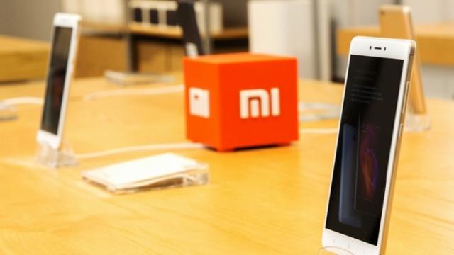 <b>Xiaomi cumpără 65 milioane de acțiuni TCL și anunță încheierea unui parteneriat strategic cu acest grup</b>Printre companiile gigant din China îi avem și pe cei de la TCL, un grup care în ultimii ani a reușit să încheie parteneriate foarte importante - cel mai proaspăt exemplu fiind colaborarea cu Xiaomi. Aflăm astăzi faptul că Xiaomi a 