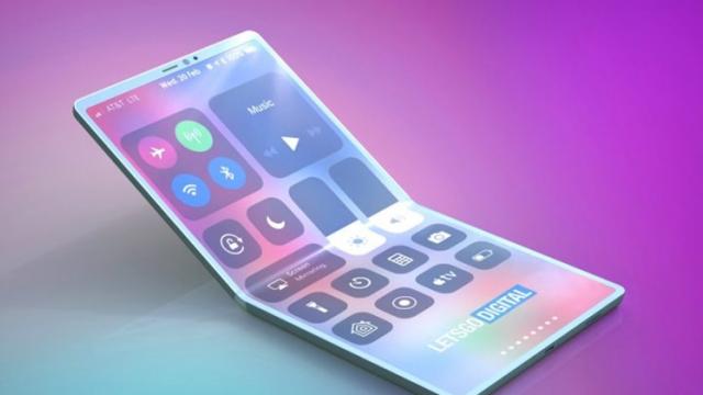 <b>Aşa ar putea arăta iPhone-ul pliabil; Apar concepte şi randări în format clamshell vertical</b>Aşa cum se întâmplă de obicei, orice scăpare de brevete este urmată şi de randări inspirate de ele. Am văzut recent o serie de propuneri de designuri şi brevete de telefoane pliabile Apple, care acum sunt transformate în randări 