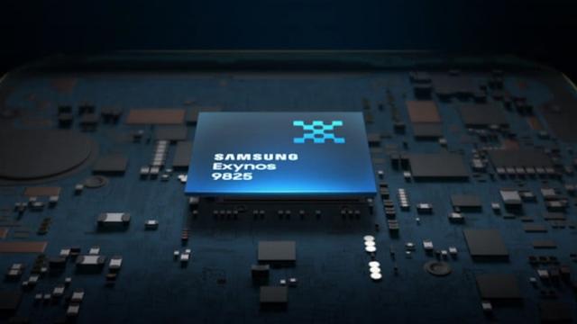 <b>Samsung cedează în fața Qualcomm, concediază inginerii care se ocupau de nucleele custom Exynos</b>Samsung se mândreşte de ceva vreme cu propriile procesoare Exynos, realizând la un moment dat unele atât de performante, încât până şi Qualcomm a împrumutat din tehnologia sa. Acum aflăm că Sammy are de gând să 