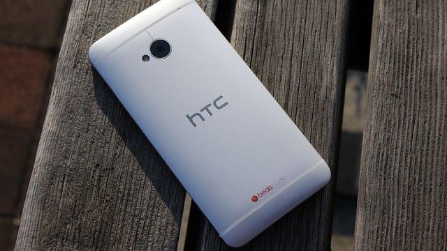 <b>HTC Își crește producția de terminale One, dublează numărul de handseturi produse În aprilie</b>Anticipând vânzări impresionante la vară, HTC a anunțat că a crescut rata de producție a terminalelor One, astfel că în luna iunie se vor produce de două ori mai multe modele decât în aprilie. &nbsp; Informația vine de la Jack Tong,...