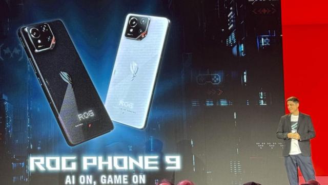 <b>Cât va costa ASUS ROG Phone 9 în România? Suma a scăpat online</b>ASUS ROG Phone 9 şi ASUS ROG Phone 9 Pro vor vedea lumina zilei pe 19 noiembrie, iar până atunci o nouă piesă de puzzle ni se dezvăluie azi. Este vorba chiar despre preţul noilor terminale pentru piaţa din Europa, detaliat mai jos.