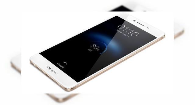 <b>Chinezii de la Oppo dezvăluie phablet-ul R7s; device cu display de 5.5 inch și 4 GB memorie RAM</b>Deși părea că perioada lansărilor de terminale mobile a cam &icirc;ncetat, iată că noutăți sosesc astăzi din China, mai precis din tabăra celor de la Oppo. Aceștia din urmă tocmai ce au dezvăluit smartphone-ul R7s, device ce impresionează...